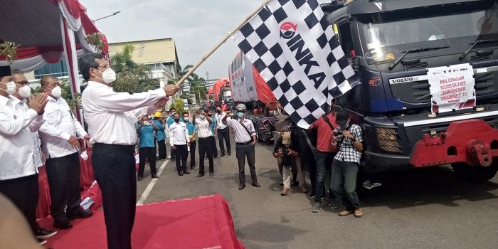 Pelepasan pengiriman Trainset ke-31 untuk LRT Jabodebek oleh Direktur Jenderal Kereta Api, Zulfikri.