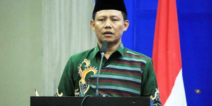 Wakil Wali Kota Pasuruan, H. M. Nawawi, saat memberi sambutan di wisuda sarjana Universitas Merdeka ke XXXVII.