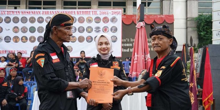 wali-kota-kediri-kukuhkan-pengurus-dewan-kesenian-jaranan-2025-2028