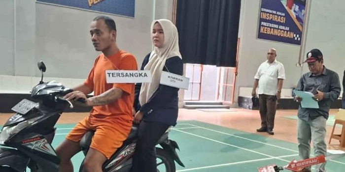 rekonstruksi-kasus-pembunuhan-di-kediri-tersangka-peragakan-51-adegan