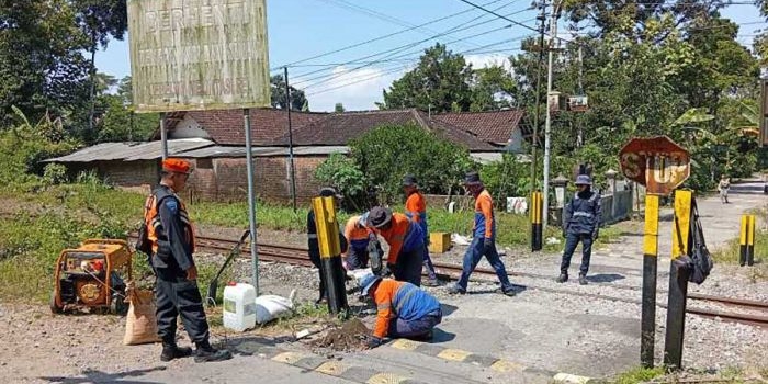 cegah-kecelakaan-kai-percepat-penataan-perlintasan-di-malang