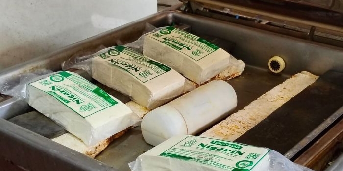 lapas-porong-produksi-tahu-nigarin-tahu-organik-berteknologi-jepang-karya-warga-binaan
