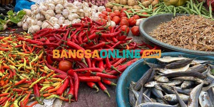 harga-sembako-surabaya-hari-ini-31-juli-2025-bawang-putih-rp32-166kg-tomat-rp18-500kg
