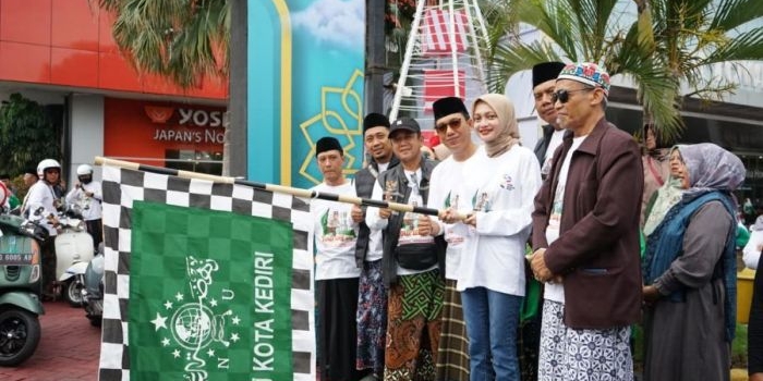 peringati-hsn-2025-wali-kota-kediri-ikuti-touring-religi-bersama-sejumlah-komunitas-motor