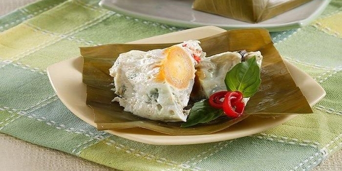 Cara Membuat Pepes Telur Asin Kemangi. Foto: Ist