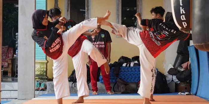 bupati-dhito-berharap-kontingen-kabupaten-kediri-masuk-5-besar-porprov-2025