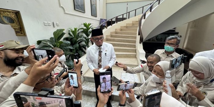 Wamenhaj Dahnil Anzar Simanjuntak saat memberi keterangan