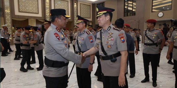 kapolda-jatim-pimpin-sertijab-28-perwira-dan-kapolres-berikut-daftar-namanya