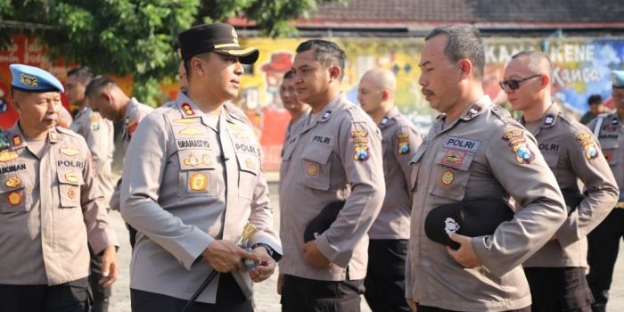 pimpin-apel-di-mapolsek-plemahan-kapolres-kediri-minta-tingkatkan-layanan-ke-masyarakat