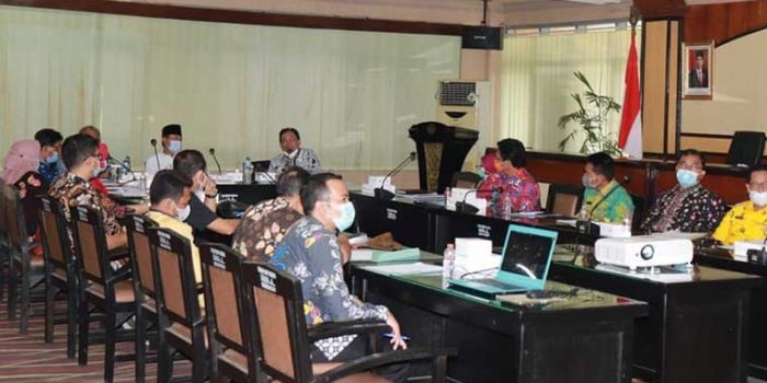 High Level Meeting TPID di Ruang Rapat Untung Suropati I Sekretariat Daerah Kota Pasuruan,  Kamis (8/4).