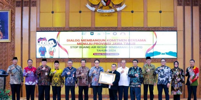 stop-buang-air-besar-sembarangan-pj-gubernur-jatim-ajak-8-daerah-teken-komitmen-bersama