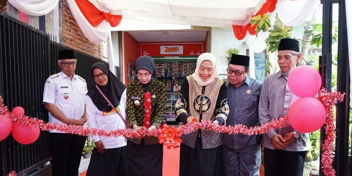 wali-kota-kediri-resmikan-zmart-60-saudagar-terima-bantuan-rp480-juta