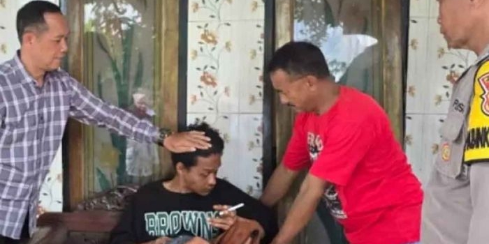 ngamuk-odgj-di-tulungagung-bacok-adik-kandungnya