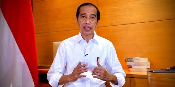 mantan-anggota-kpu-disertasi-dekan-fisipol-ugm-tak-sebut-jokowi-alumnus