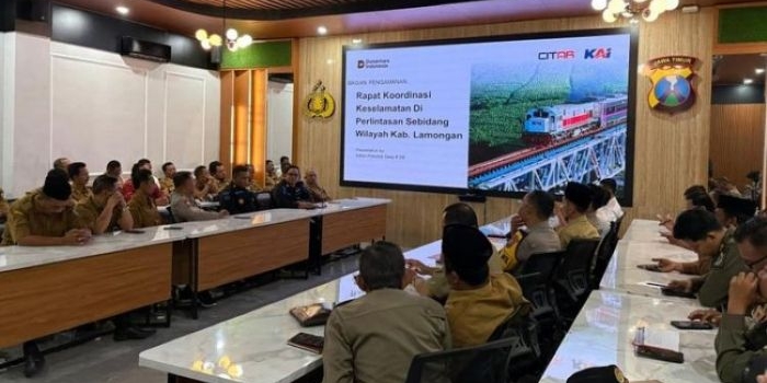 hadapi-arus-mudik-lebaran-polres-lamongan-bekali-relawan-pjl-ka-dengan-pelatihan