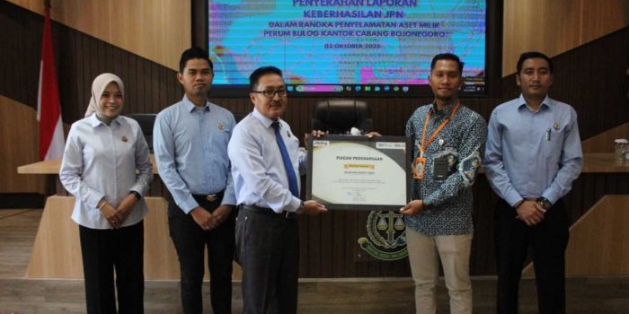 jpn-kejari-tuban-selamatkan-aset-bulog-bojonegoro-senilai-rp35-miliar-lebih