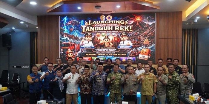 Rapat Persiapan Gladi Kesiapsiagaan Kebakaran Hutan, Lahan dan Laka Air Kabupaten Mojokerto.
