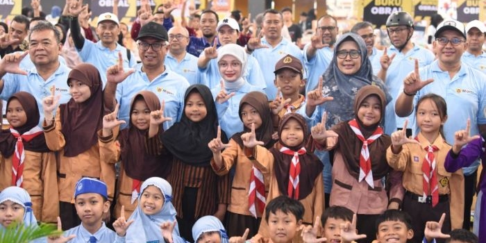 festival-literasi-kediri-2026-resmi-dibuka-wali-kota-vinanda-dorong-budaya-baca-di-era-digital-1
