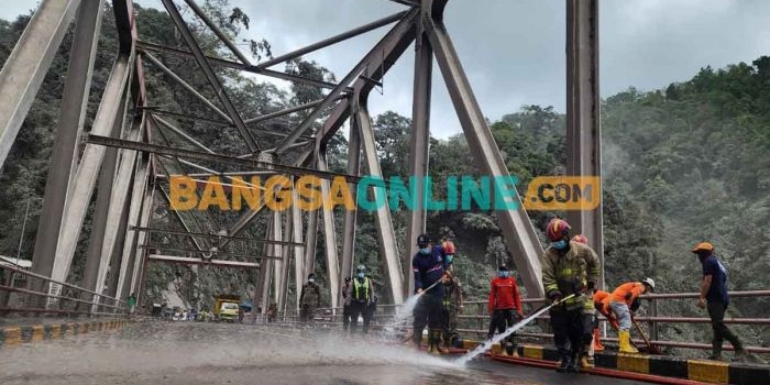 semeru-masih-level-awas-bpbd-jatim-fokus-pemulihan-supiturang