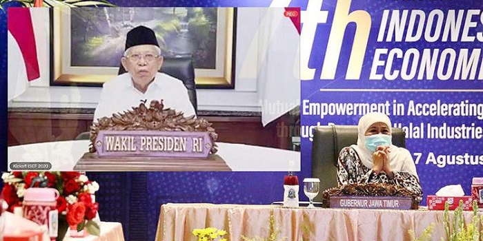 Gubernur Jawa Timur, Khofifah Indar Parawansa saat menghadiri Kick Off 7th Indonesia Sharia Economic Festival (ISEF) 2020 yang dibuka secara virtual bersama Wakil Presiden RI, K.H. Ma