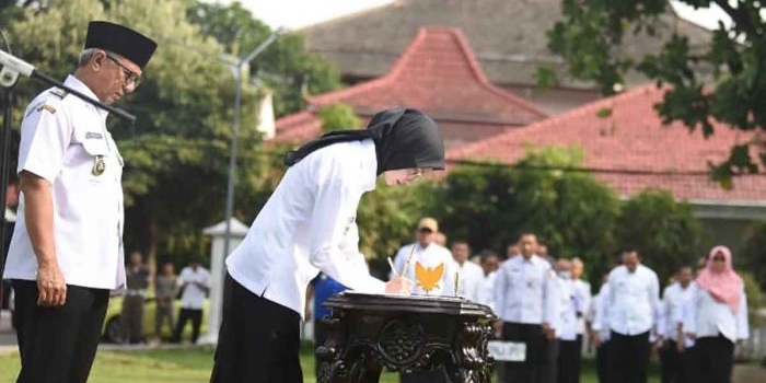 perkuat-pengawasan-wali-kota-kediri-teken-piagam-audit-intern