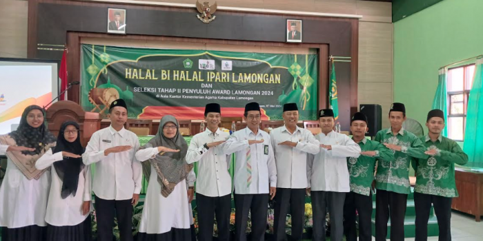 Plt Kepala Kemenag Khoirul Anam foto bersama para finalis penyuluh Award 2024 (dok. Ist)