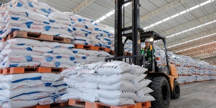 Aktivitas produksi pupuk bersubsidi di Pabrik Petrokimia Gresik. foto: ist.