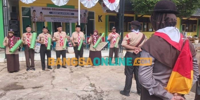 buka-mop-smpn-6-tuban-ketua-kwarcab-tanamkan-gotong-royong-dan-kreativitas