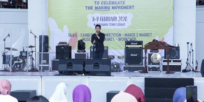 Wakil Gubernur Jatim, Emil Elestianto Dardak Beri Sambutan Pada Acara DIY Festival 2020 "Crafting Sustainability” di Surabaya Town Square. foto: ist.