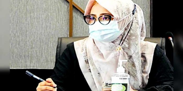 Evi Zainal Abidin, Anggota DPD RI.