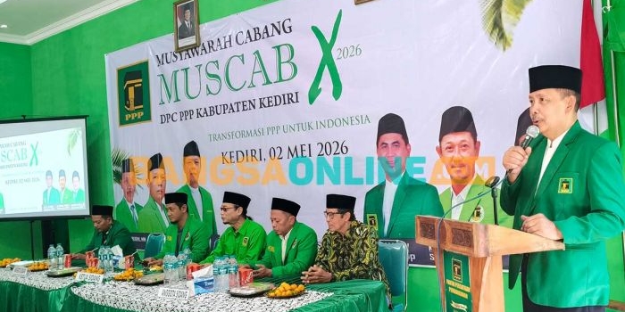 Ketua DPC PPP Kabupaten Kediri periode 2021-2026, Setyo Budi, saat memberi sambutan. Foto: MUJI HARJITA/BANGSAONLINE