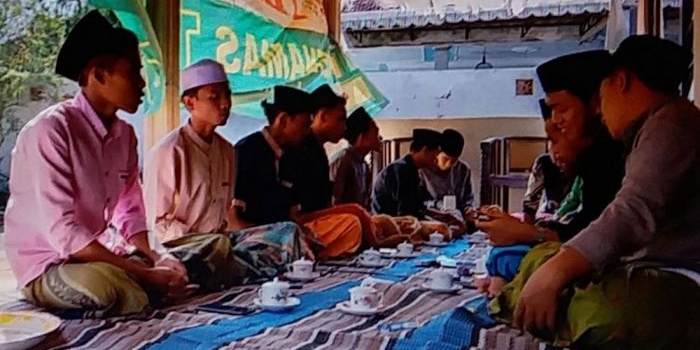 Suasana ketika PAC IPNU-IPPNU Guluk-Guluk Sumenep menggelar kegiatan rutin bulanan.