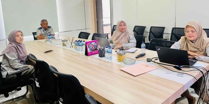 jajaran-kantah-kabupaten-pasuruan-hadiri-monitoring-dan-evaluasi-pengelolaan-pnbp-wilayah-jawa-timur