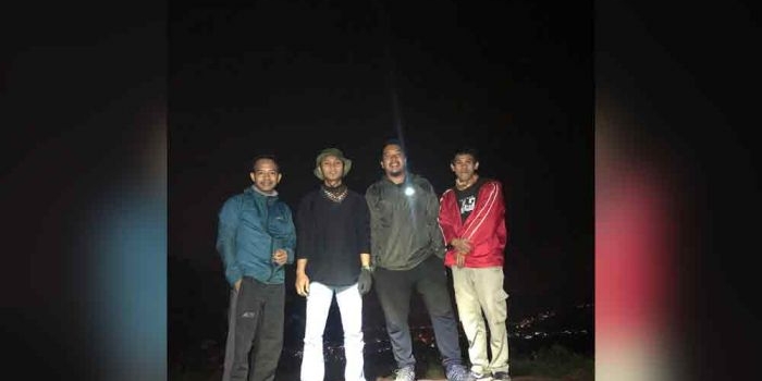 catat-ini-4-hal-yang-harus-dipersiapkan-saat-mendaki-di-malam-hari