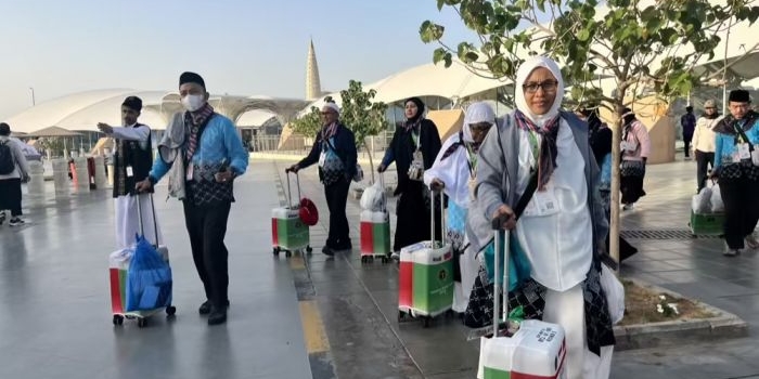 jemaah-haji-aceh-kloter-pertama-mulai-mendarat-di-madinah-68-masuk-kategori-lansia