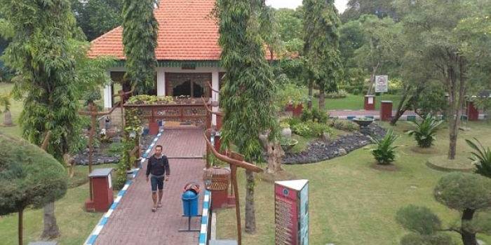 MILIK WARGA: Tanah beserta bangunan RSUD Sidoarjo yang digugat oleh ahli waris. foto: nanag ichwan/ BANGSAONLINE