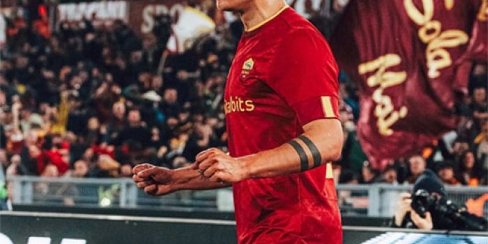 Paulo Dybala cetak gol kedua Roma ke gawang Feyenoord
