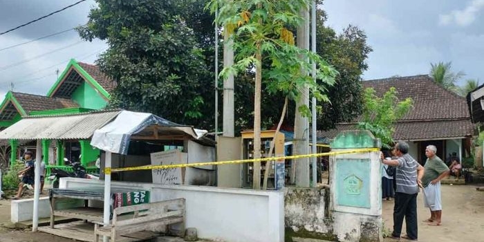 balita-3-tahun-di-blitar-tewas-tersengat-listrik-gardu-pln-di-depan-rumah