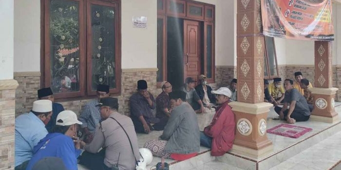 tetapkan-2-bacakades-cacat-administratif-warga-desa-batah-barat-geruduk-sekretariat-p2kd