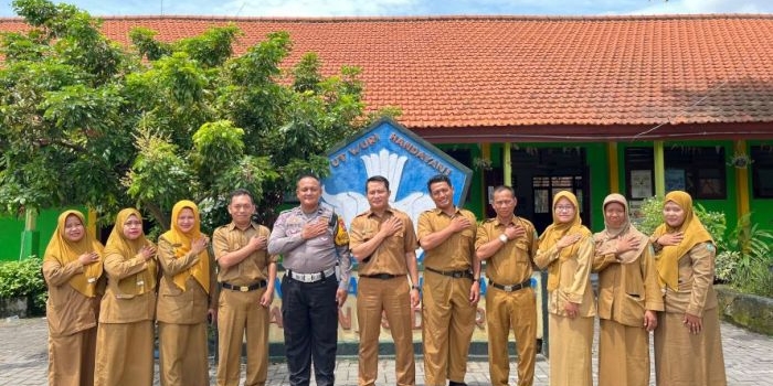 polsek-taman-sosialisasikan-pencegahan-bullying-dan-dampak-gadget-di-sdn-2-tanjungsari