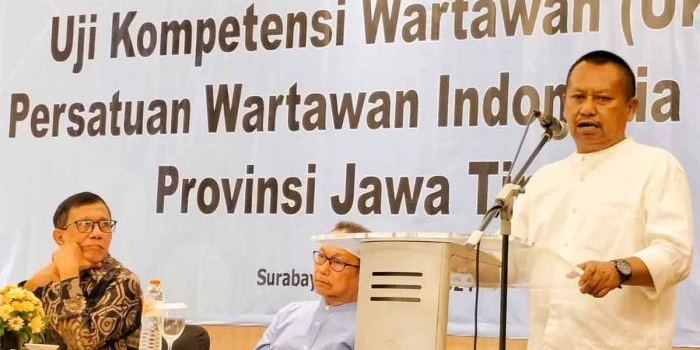 ketua-pwi-jatim-sebut-ukw-jadikan-kehidupan-pers-lebih-baik