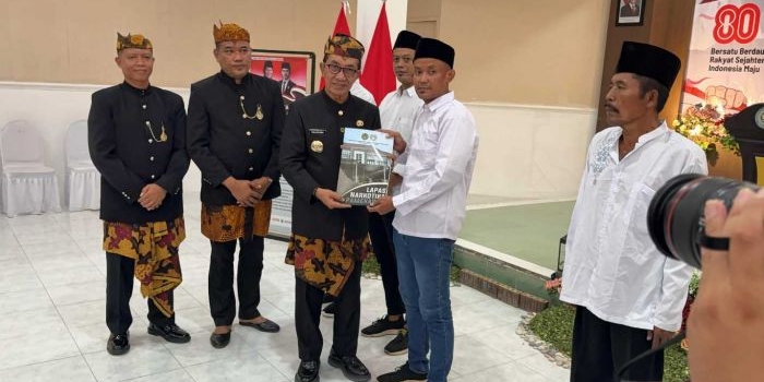 hut-kemerdekaan-ri-ke-80-lapas-ii-a-pamekasan-serahkan-remisi-ke-ratusan-warga-binaan