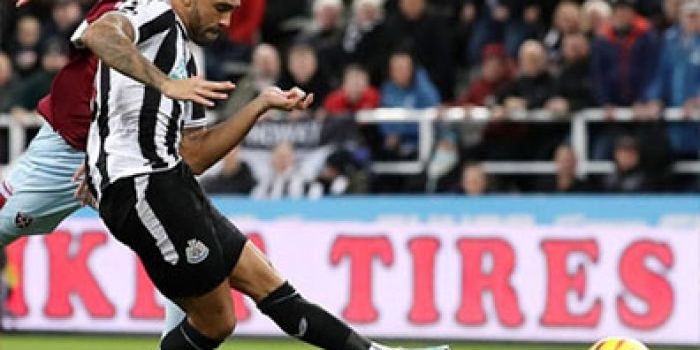 Callum Wilson cetak gol pembuka Newcastle saat berhadapan dengan West Ham di pekan 22 Liga Inggris