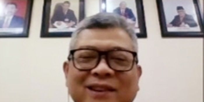 Kepala Kantor Perwakilan Bank Indonesia Kediri, Sofwan Kurnia saat menggelar video conference, Senin (4/5).