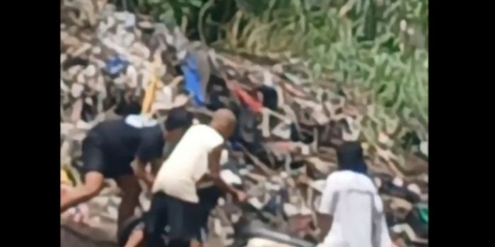 asyik-memancing-warga-bangil-pasuruan-temukan-motor-terkubur-di-tepi-sungai-diduga-hasil-curanmor