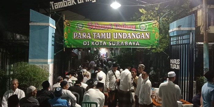 Suasana peringatan Haul Masyayikh Pondok Pesantren Nurul Cholil, Bangkalan ke-45, sekaligus harlah Hisan Cabang Surabaya ke-22. Foto: Ist