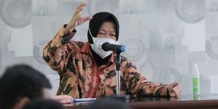 Mensos Risma Akan Surati Pemda Untuk Tindak Pengemis Online. Foto: Ist