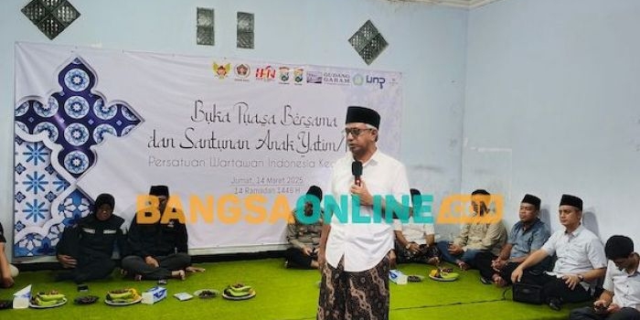 wawali-kota-kediri-beri-tausiyah-di-kegiatan-buka-puasa-bersama-dan-satunan-anak-yatim-oleh-pwi