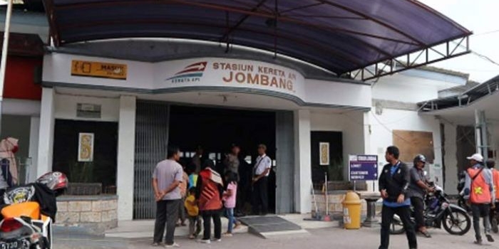 Belum ada peningkatan penumpang secara signifikan di Stasiun Jombang.