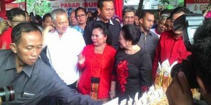 Megawati Soekarnoputri dan Tomy Winata. Foto: detik.com